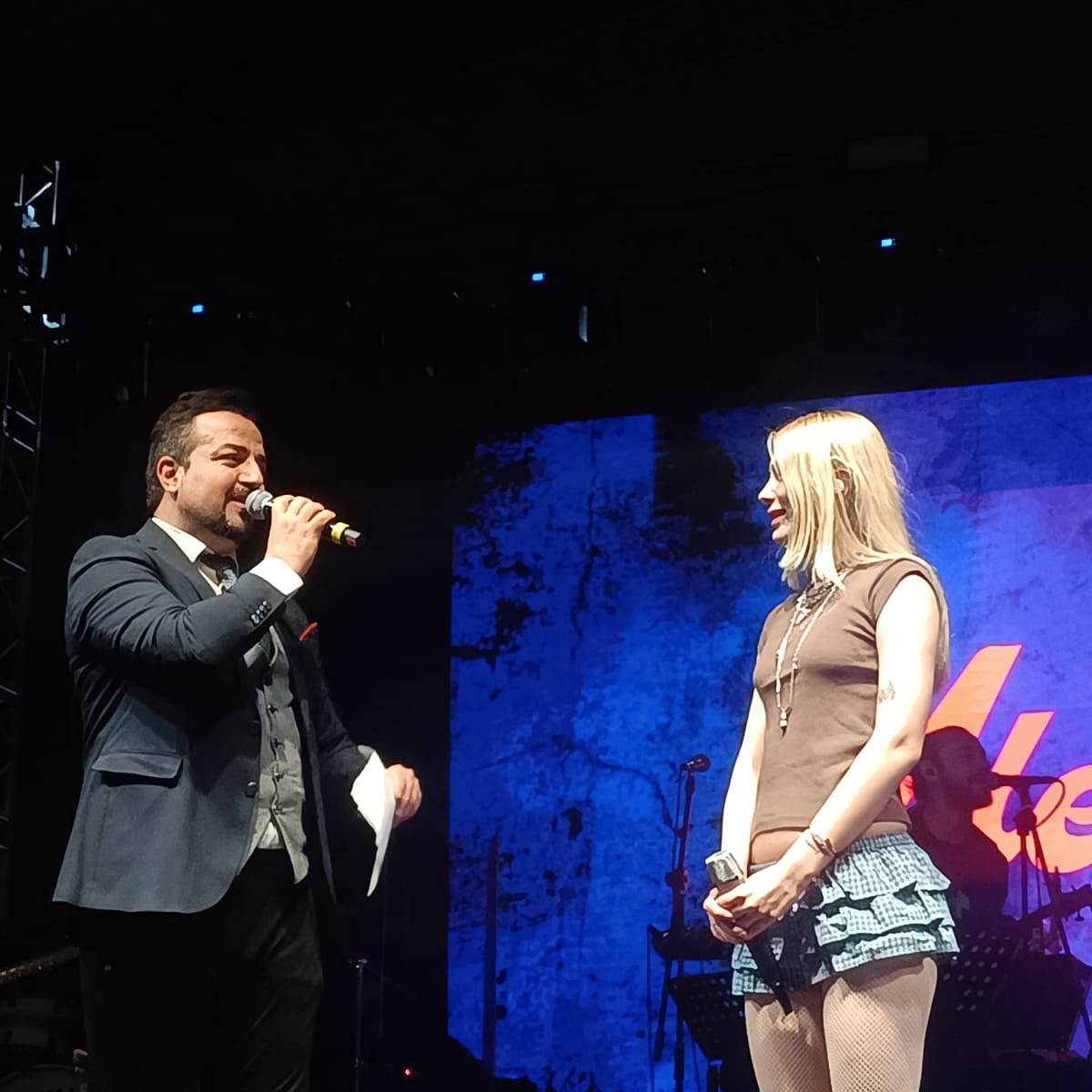 Aleyna Tilki Alaşehir Konseri Sunucu Volkan Erel / Aleyna Tilki Sunucu Volkan Erel / Festival Konser Sunucusu