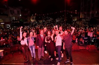 Gölmarmara Şimdi 90'lar Konser Sunumu Sunucu Volkan Erel