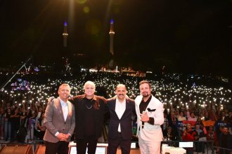 Demirci Cengiz Kurtoğlu Konseri Sunucu Volkan Erel / Cengiz Kurtoğlu Volkan Erel